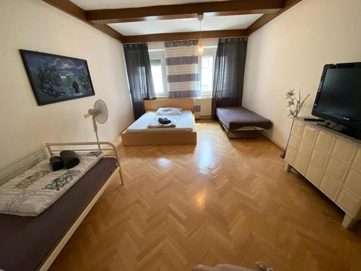 Apartment4U Грац Екстер'єр фото